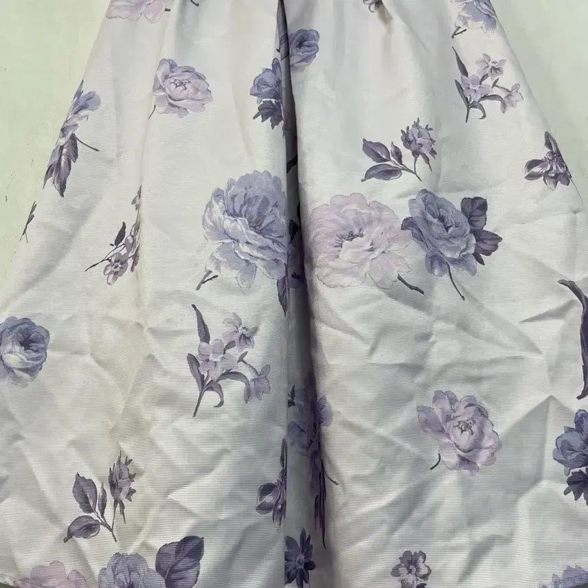 [BUNJANG] Silky Satin Floral Pattern Long Flare Skirt / 택ㅇ특가새)N6316 실키새탄느낌 꽃무늬 롱 스커트.플레어