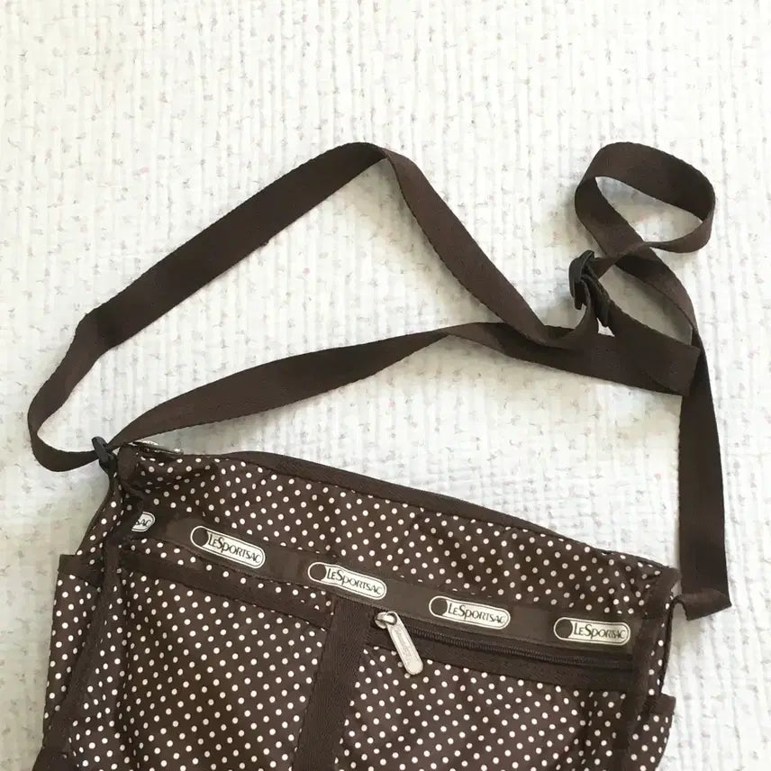 [BUNJANG] Lesportsac Brown Dot Crossbody Bag / 레스포삭 / 브라운 도트 크로스백 도트크로스백 땡땡이크로스백