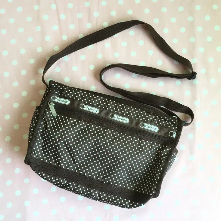 [BUNJANG] Lesportsac Brown Dot Crossbody Bag / 레스포삭 / 브라운 도트 크로스백 도트크로스백 땡땡이크로스백