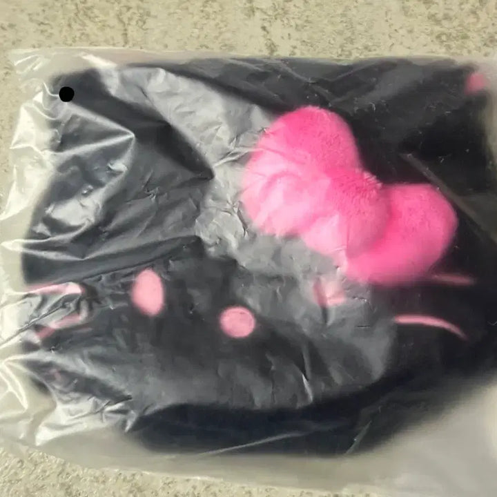 [BUNJANG] Sanrio x Blackpink Kitty "I Love Kitty" Zipper Pouch / 산리오 아이러브키티 블핑키티 조이개 파우치