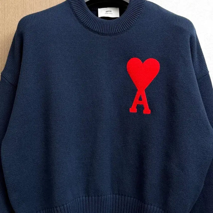 [BUNJANG] AMI Big Heart Knit Navy XS / 아미 빅하트 니트 네이비 XS