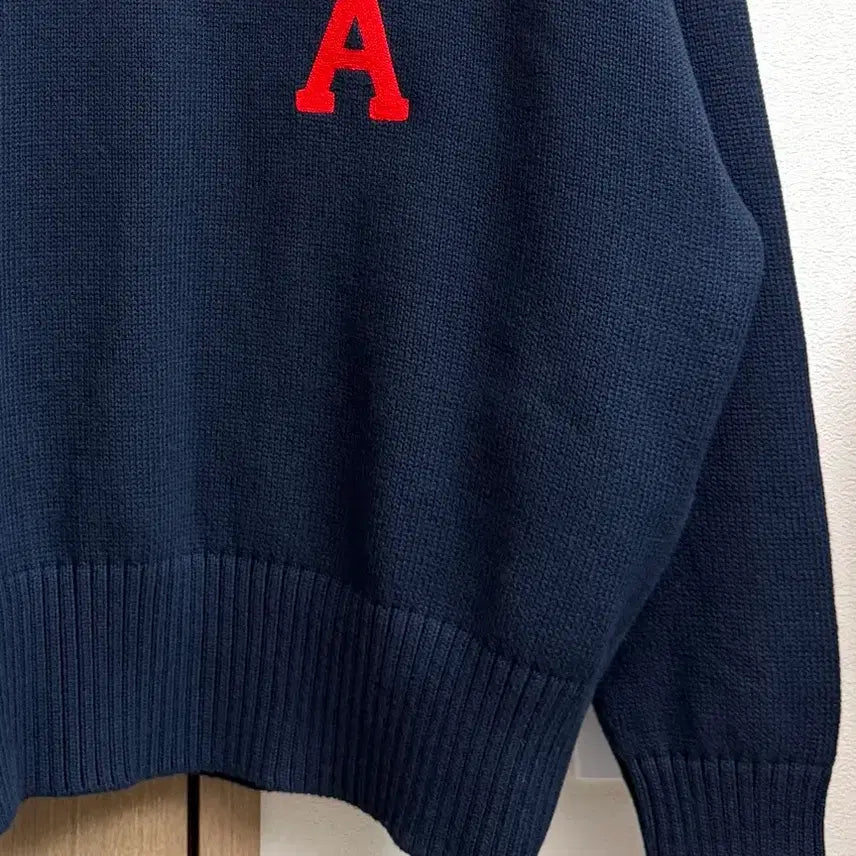 [BUNJANG] AMI Big Heart Knit Navy XS / 아미 빅하트 니트 네이비 XS