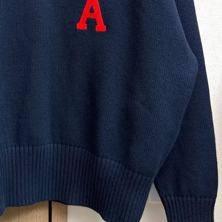 [BUNJANG] AMI Big Heart Knit Navy XS / 아미 빅하트 니트 네이비 XS