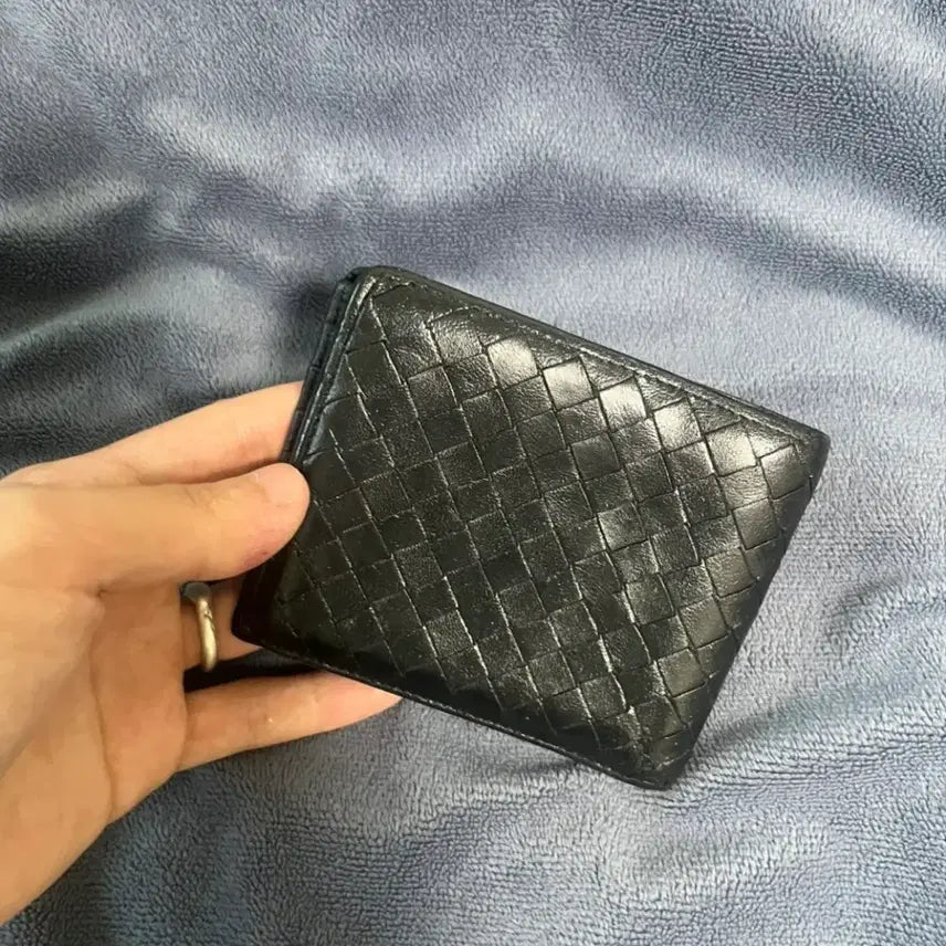 [BUNJANG] Bottega Veneta Intrecciato Weaving Bi-fold Wallet Black / (정품) 보테가베네타 인트레치아토 위빙 반지갑 블랙 남성 지갑