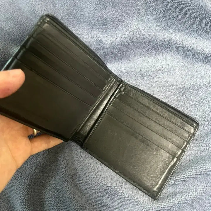 [BUNJANG] Bottega Veneta Intrecciato Weaving Bi-fold Wallet Black / (정품) 보테가베네타 인트레치아토 위빙 반지갑 블랙 남성 지갑