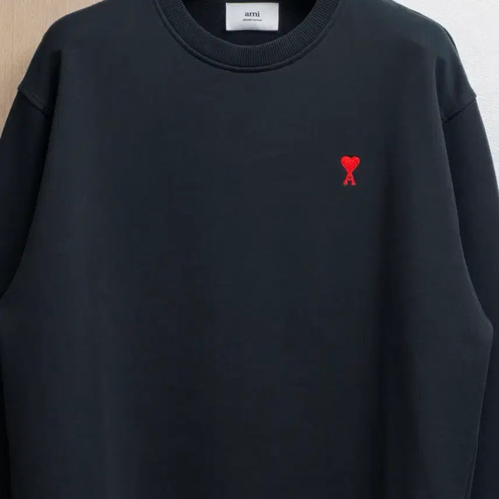 [BUNJANG] AMI Paris Small Heart Sweatshirt Black XL / 아미 스몰하트 맨투맨 블랙 XL