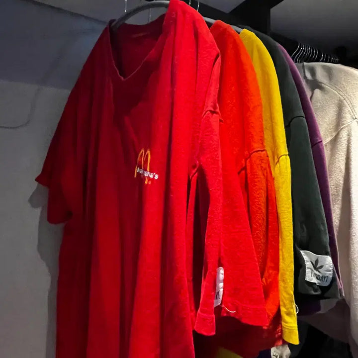 [BUNJANG] Billz Tacks Thursday 420 Rainbow T-Shirt Bundle Set (Limited Edition of 420) / 빌스택스 떨스데이420 레인보우 반팔티  420벌 한정판