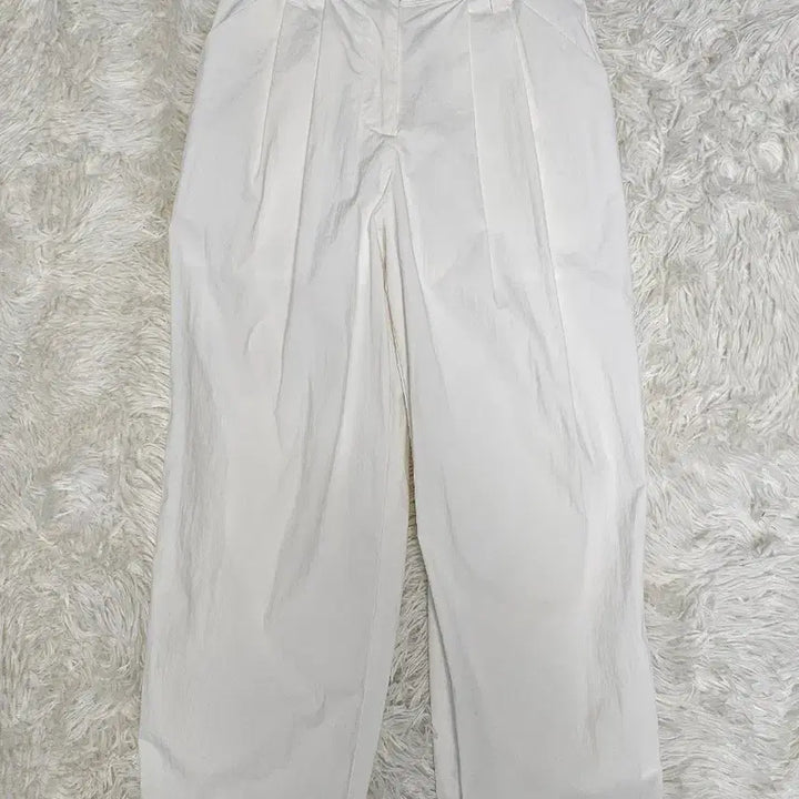 [BUNJANG] VOV White Pleats Wide Pants / 보브 화이트 플리츠 와이드 팬츠 24