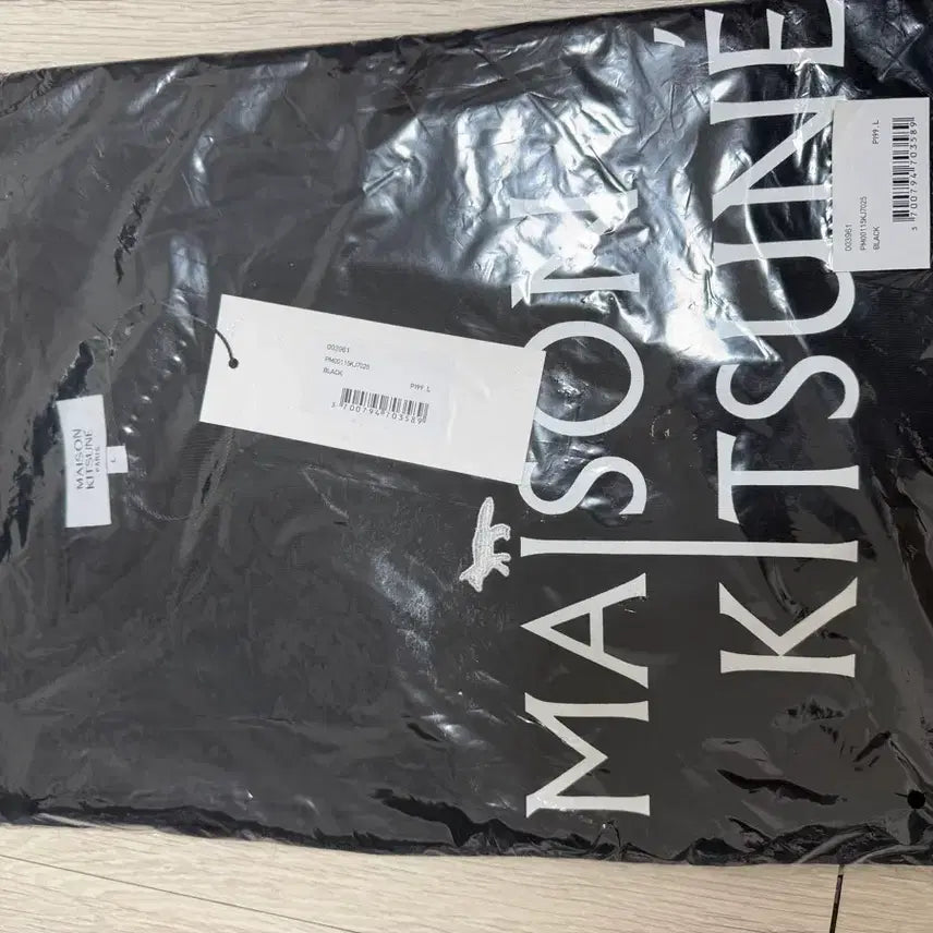 [BUNJANG] Maison Kitsuné Black Oversized T-Shirt (L, Sealed) / 메종키츠네 반팔티 블랙 L 오버핏 미개봉
