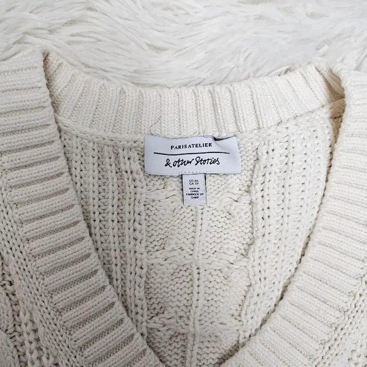 [BUNJANG] And Other Stories Cable Knit Vest Ivory XS / 앤아더스토리즈 케이블 니트 베스트 아이보리 XS