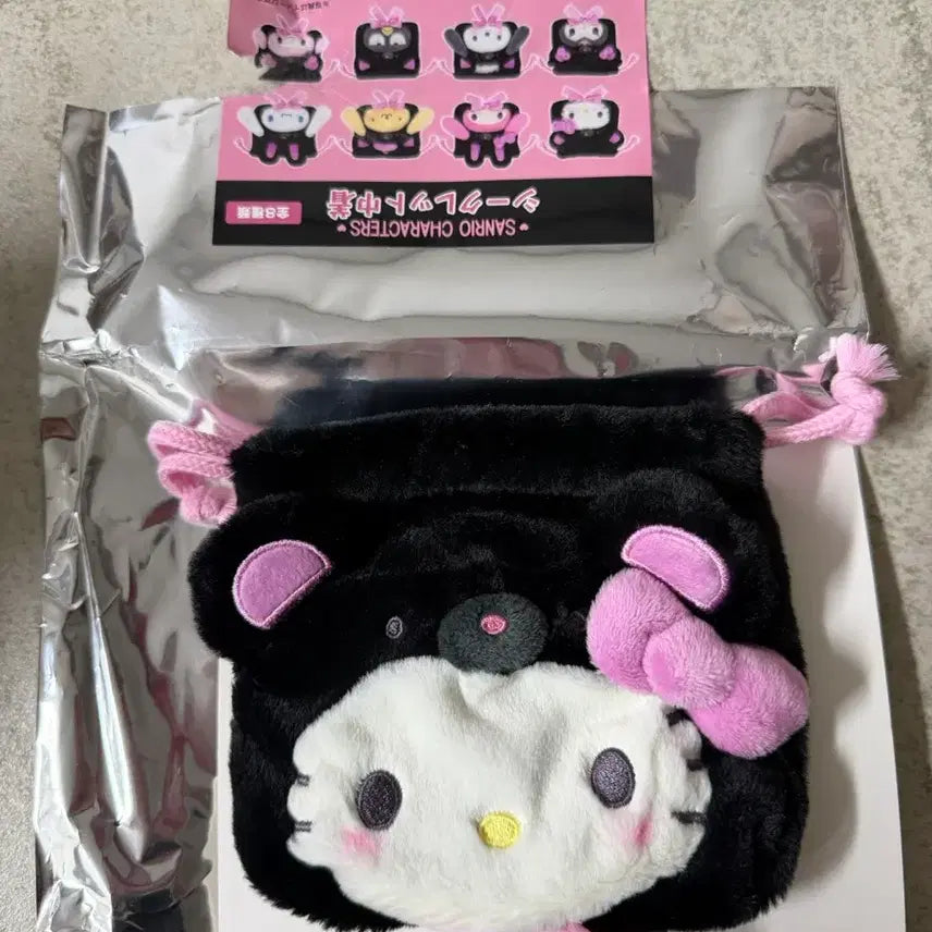 [BUNJANG] Sanrio Kuro Animals Random Pouch Kitty / 산리오 마쿠로 애니멀즈 랜덤 파우치 키티