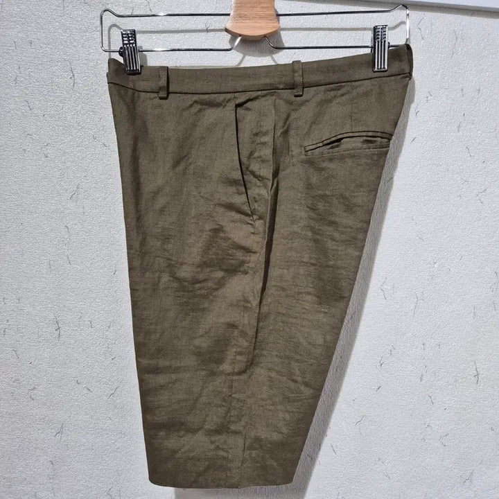 [BUNJANG] Theory Khaki Shorts / 띠어리 카키색 반바지