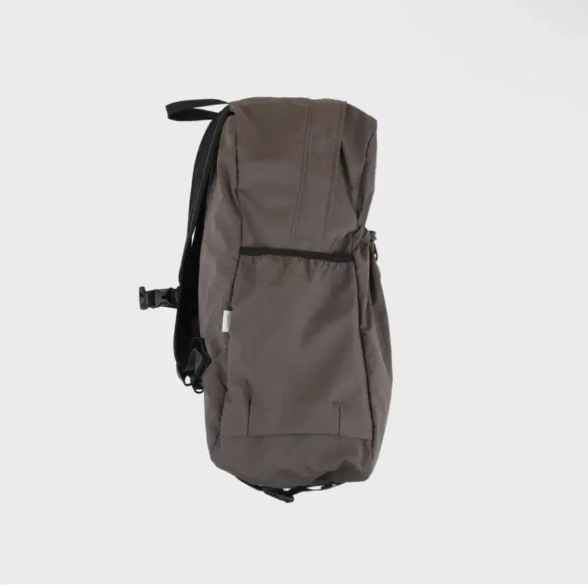 [BUNJANG] MMO Garden Nylon Wrinkle Backpack Chocolate 95 / 에메모가든 백팩 초콜릿(95)