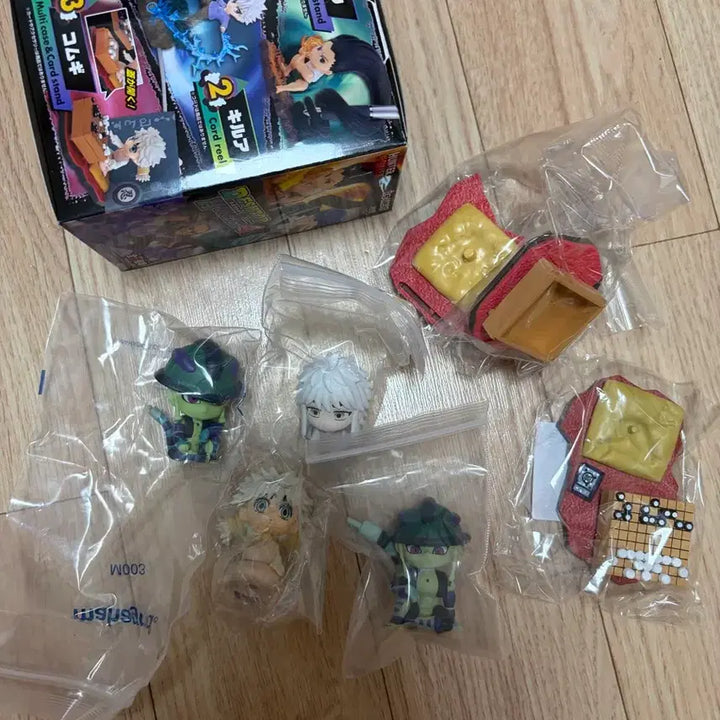 [BUNJANG] Hunter x Hunter Meruem &amp; Komugi Rement and Suwarasetei Gacha Figures (4 Types Bundle Set) / 헌터헌터 메르엠 코무기 리멘트, 스와라세타이 가챠 피규어 4종 일괄