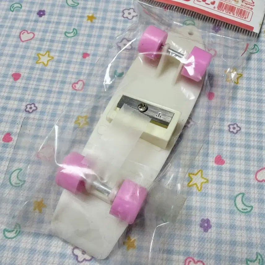 [BUNJANG] Aineko Board Pencil Sharpener Keychain / 고전문구 고전 아이네꼬 아이네코 보드 연필깎이 키링
