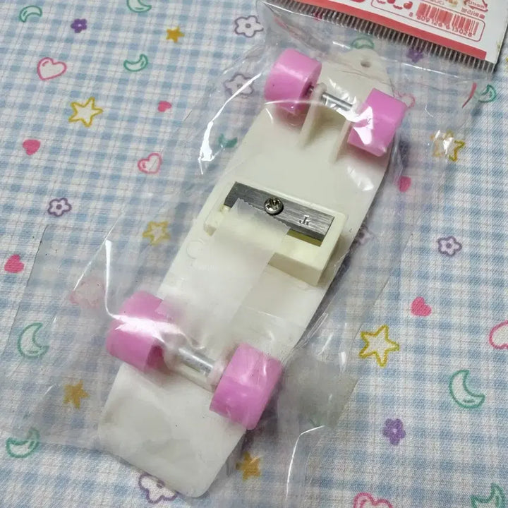 [BUNJANG] Aineko Board Pencil Sharpener Keychain / 고전문구 고전 아이네꼬 아이네코 보드 연필깎이 키링