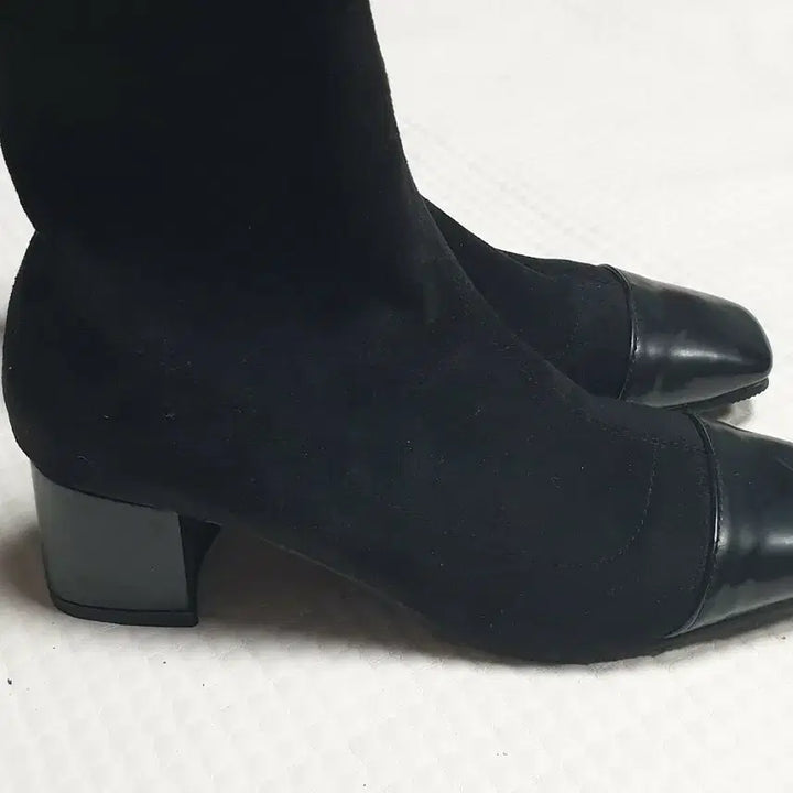 [BUNJANG] Black Suede Ankle Sock Boots - Size 235 / 블랙 스웨이드 앵클 삭스 부츠 235