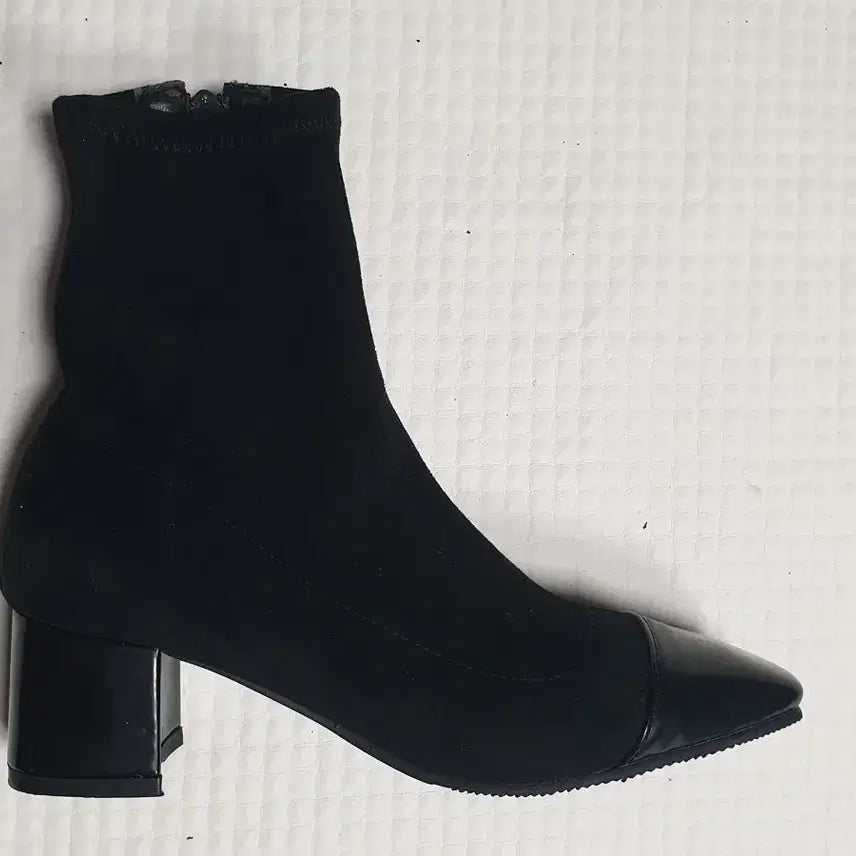 [BUNJANG] Black Suede Ankle Sock Boots - Size 235 / 블랙 스웨이드 앵클 삭스 부츠 235