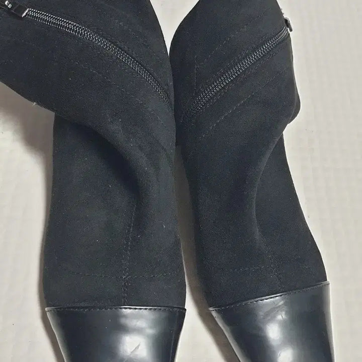 [BUNJANG] Black Suede Ankle Sock Boots - Size 235 / 블랙 스웨이드 앵클 삭스 부츠 235