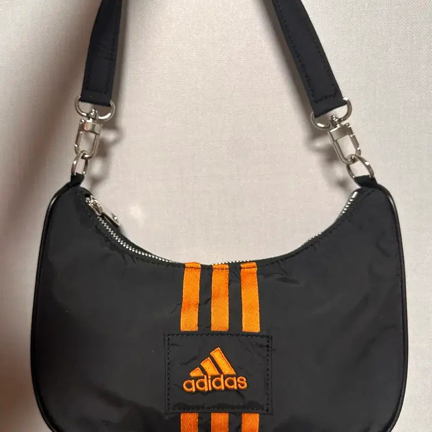 [BUNJANG] Adidas Shoulder Bag / 아디다스 숄더백