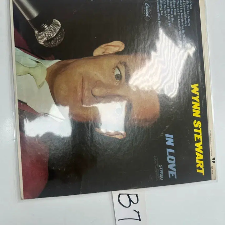 [BUNJANG] Wynn Stewart In Love 1968 US Original First Press Country LP (Capitol Records) / Wynn Stewart In Love 미국 오리지널 초판 컨트리 LP
