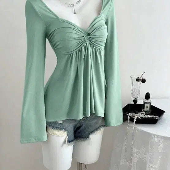 [BUNJANG] Mint Twist Heart Neck Long Sleeve Top / 민트 꼬임 하트넥 긴팔