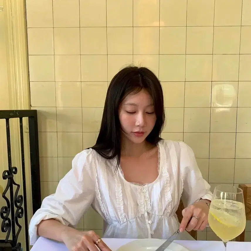[BUNJANG] Lilicots Lia Blouse / 릴리코츠 리아블라우스