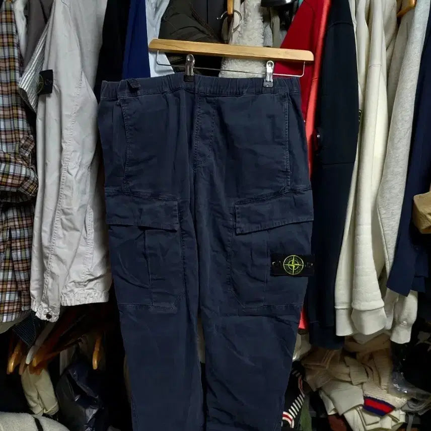 [BUNJANG] Stone Island Navy Cargo Jogger Pants W32 Regular Fit / 스톤아일랜드 네이비 카고 조거 허리밴딩 레귤러핏 w32 백화점판
