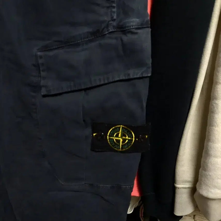 [BUNJANG] Stone Island Navy Cargo Jogger Pants W32 Regular Fit / 스톤아일랜드 네이비 카고 조거 허리밴딩 레귤러핏 w32 백화점판