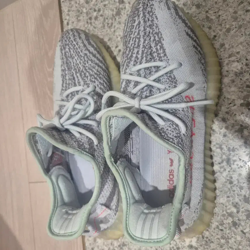 [BUNJANG] Adidas Yeezy Boost 350 V2 Blue Tint / 아디다스 이지 부스트 350 V2 블루틴트