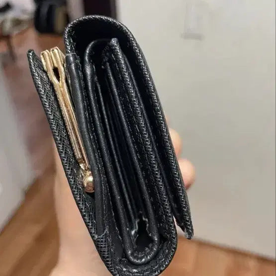[BUNJANG] Vivienne Westwood Gold-Plated Bi-fold Wallet / 비비안웨스트 금장 지갑