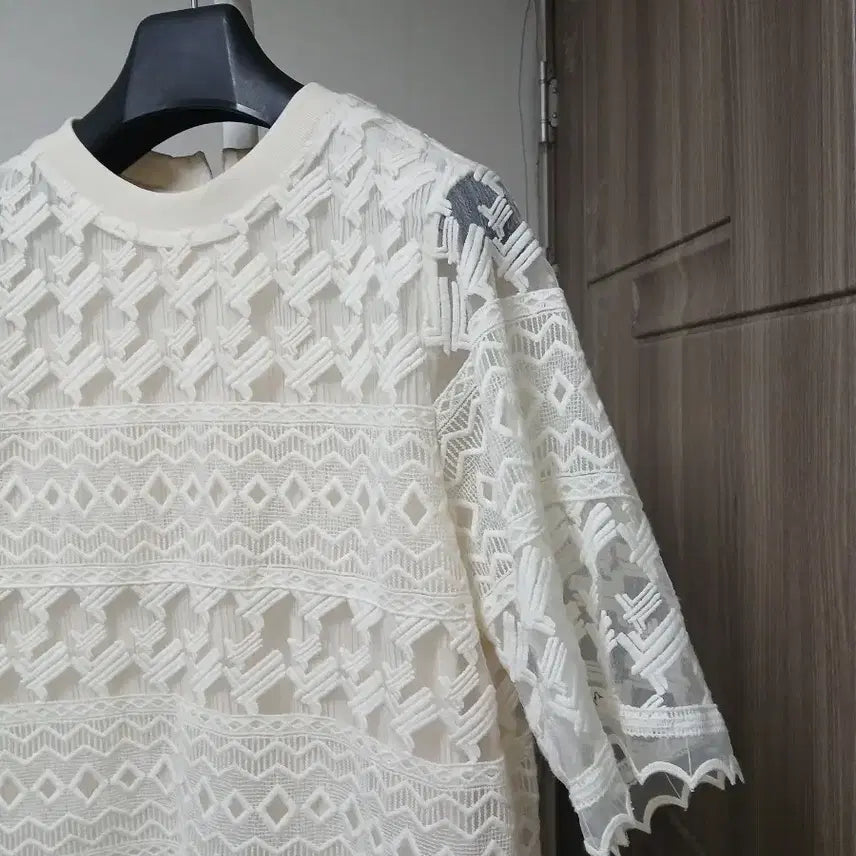 [BUNJANG] Hansom Langfang Ivory Lace Short Sleeve Blouse / 한섬랑방 아이보리 레이스 반팔 블라우스82