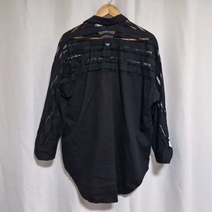 [BUNJANG] Lettering Printing Black Shirt / 레터링 프린팅 블랙 셔츠