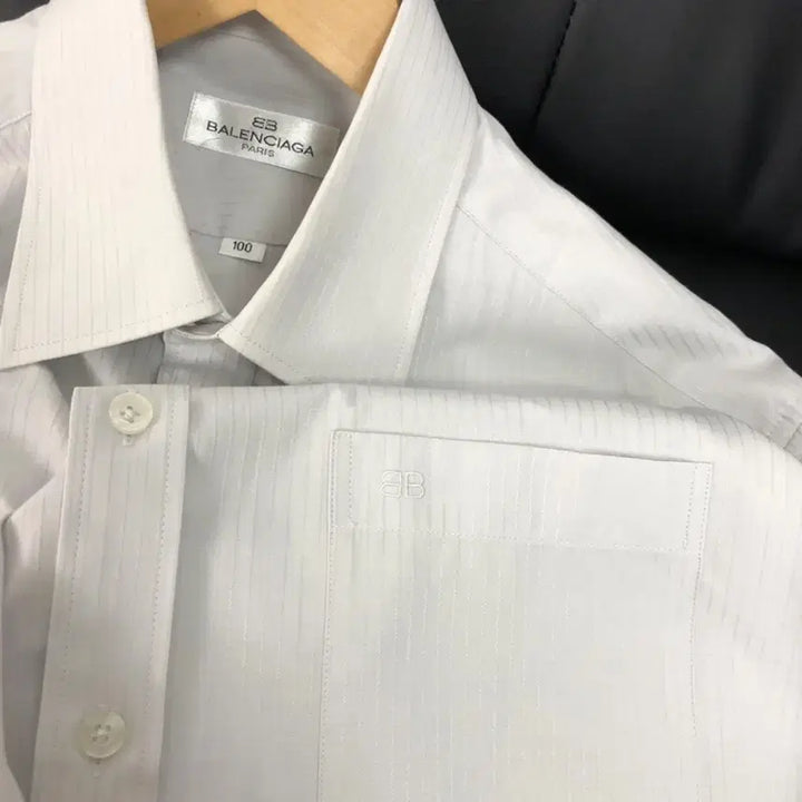 [BUNJANG] Balenciaga Authentic Embroidered Logo Pocket Shirt / 발렌시아가 정품 자수로고 셔츠