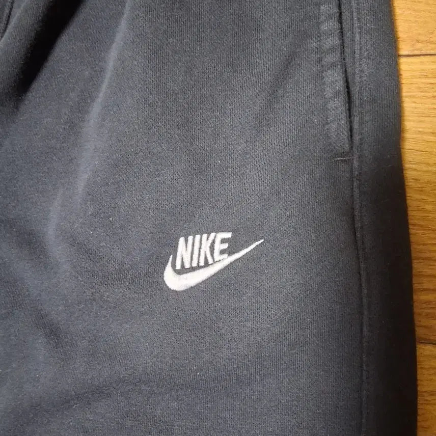 [BUNJANG] Nike Training Jogger Sweatpants (Size L) / 나이키 트레이닝 팬츠 바지 (L)