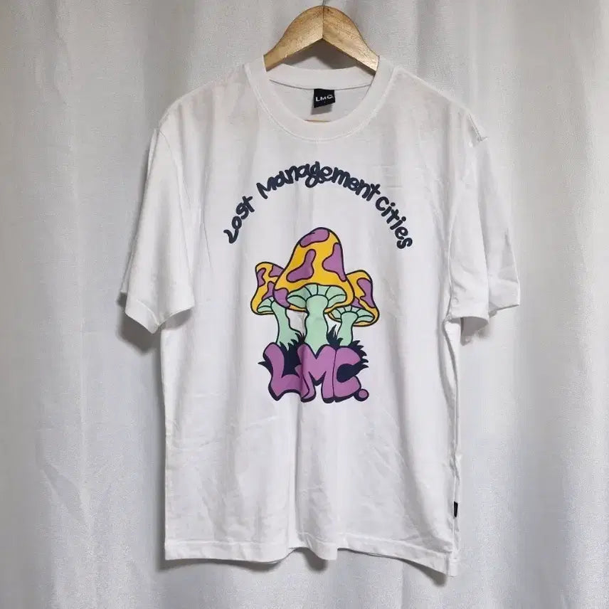 [BUNJANG] LMC Mushroom Short Sleeve T-Shirt White / LMC 버섯 반팔 티셔츠 화이트