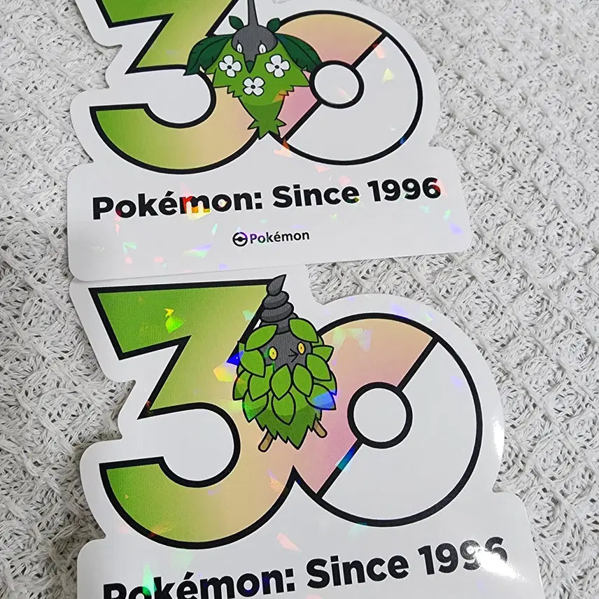 [BUNJANG] Pokemon 30th Anniversary Sticker - Volbeat &amp; Illumise / 포켓몬 30주년 스티커 도롱충이 , 도롱마담 팝니다 :)