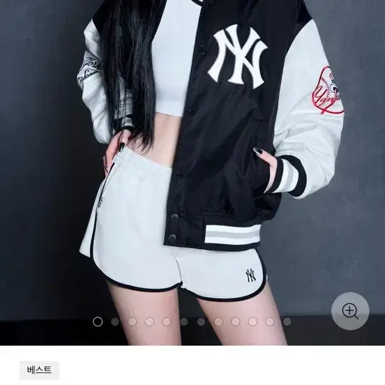 [BUNJANG] MLB Signature Nylon Varsity Jacket New York Yankees L / 엠엘비 시그니처 나일론 바시티자켓 뉴욕양키스L