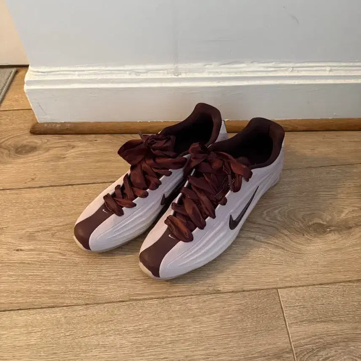 [BUNJANG] Nike Shox Z IQ3364-627 Sneakers (245) / 나이키샥스Z 245