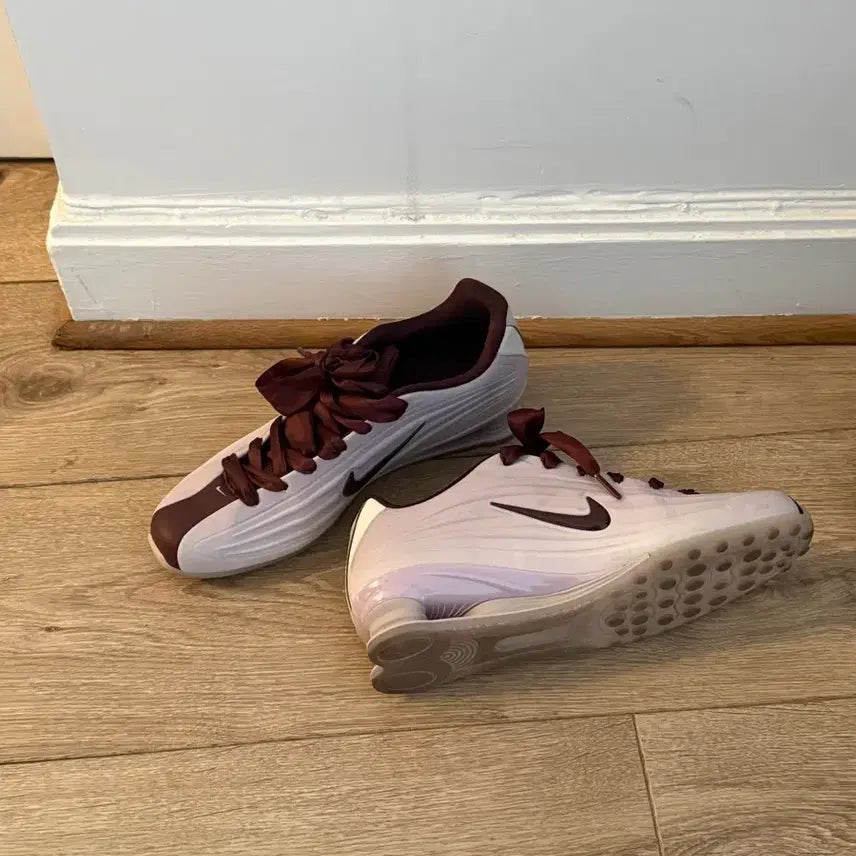 [BUNJANG] Nike Shox Z IQ3364-627 Sneakers (245) / 나이키샥스Z 245