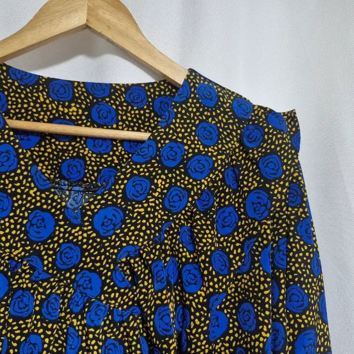 [BUNJANG] Springby Rouge Fit Blue Rose Pattern Long Sleeve Blouse / 스프링비 루즈핏 블루 장미 패턴 긴팔 블라우스