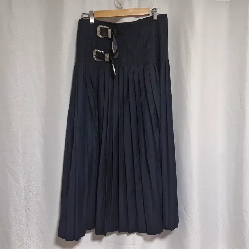 [BUNJANG] JIER R Belt Buckle Pleated Long Skirt Navy / jierr 지에르 벨트 버클 플리츠 롱 스커트 네이비