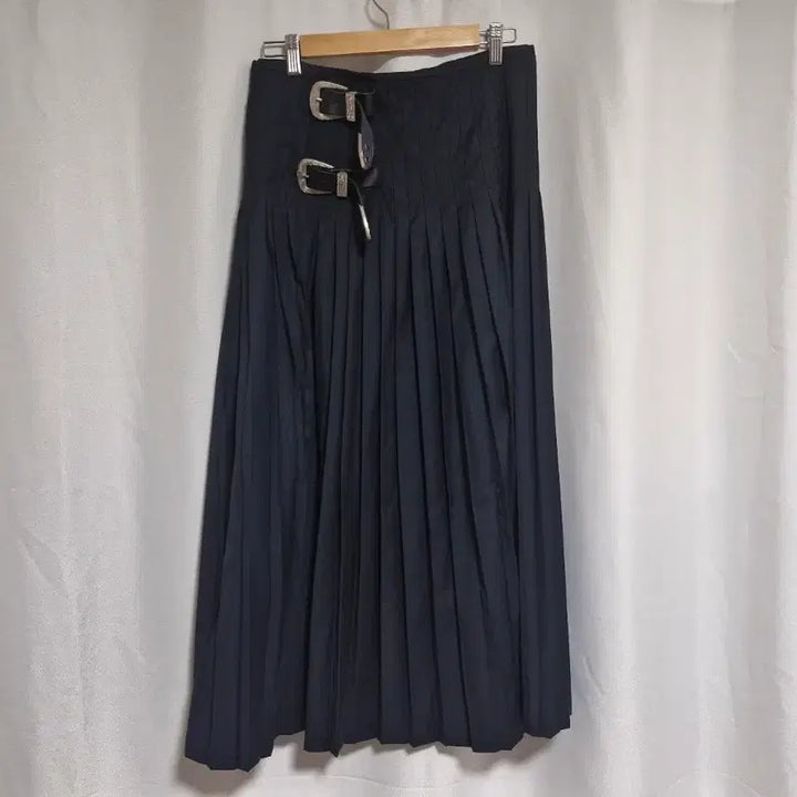 [BUNJANG] JIER R Belt Buckle Pleated Long Skirt Navy / jierr 지에르 벨트 버클 플리츠 롱 스커트 네이비