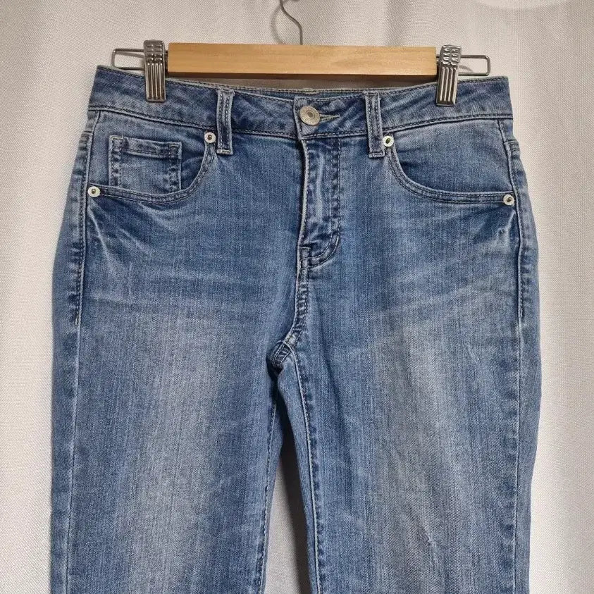 [BUNJANG] Guess Bootcut Denim Pants / 게스 청바지 부츠컷 데님 팬츠