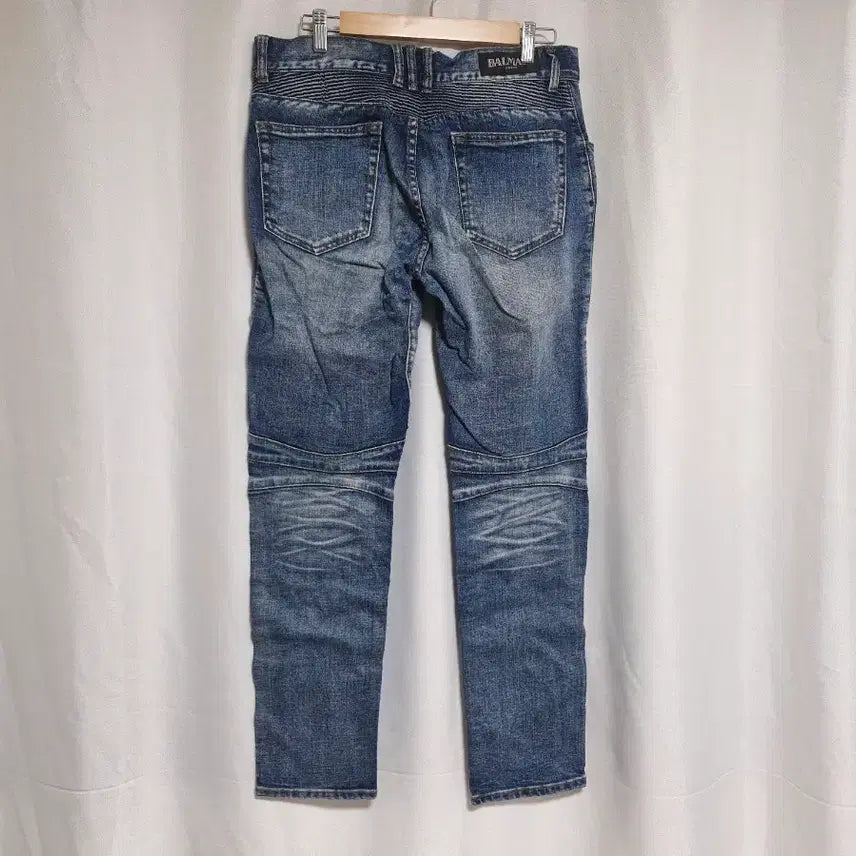 [BUNJANG] Casual Washed Denim Biker Jeans / 캐쥬얼한 워싱 데님 바이커 청바지