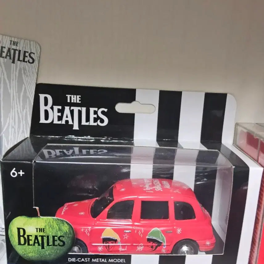 [BUNJANG] The Beatles Corgi Car (Sealed New) / 비틀즈 코기 자동차 (미개봉 새상품)