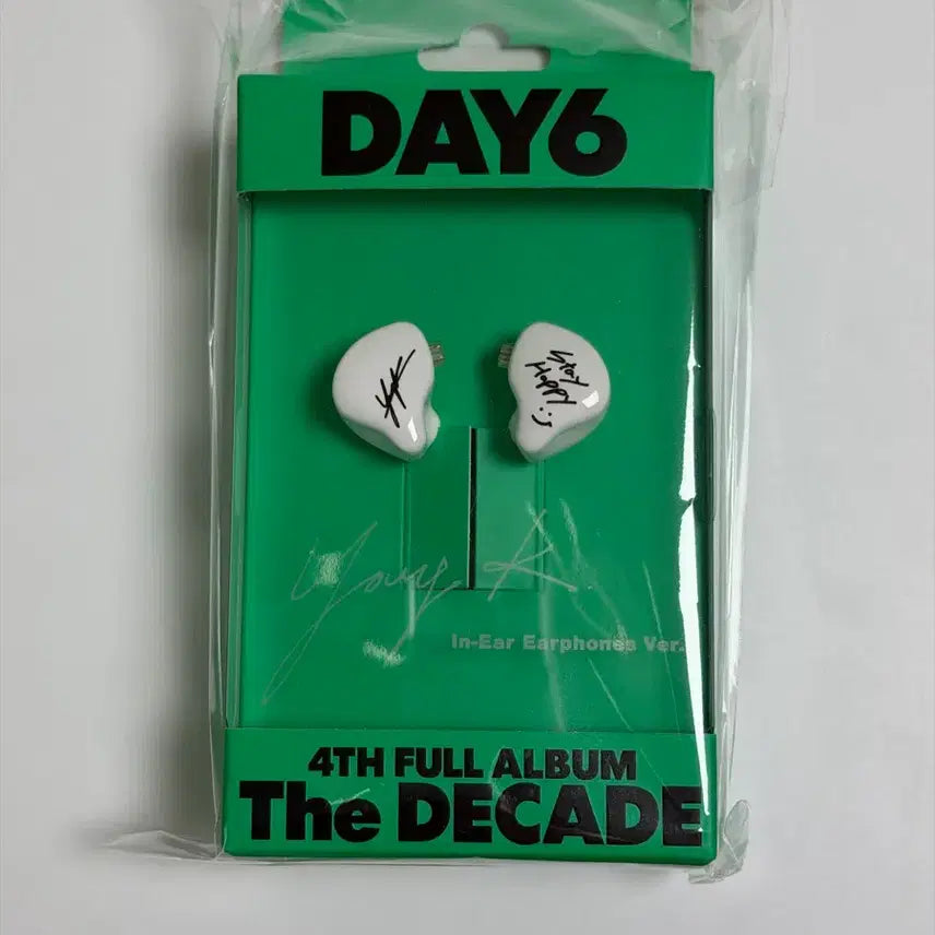 [BUNJANG] DAY6 The + = Love Tour In-Ear Young K / (원가이하) 데이식스 더데케이드 인이어 영케이
