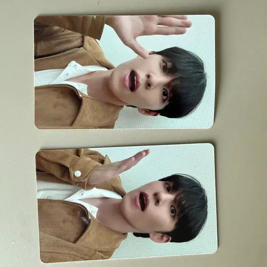 [BUNJANG] Day6 Young K Double-Sided Photocard Set / 원필 양면 포카 1세트