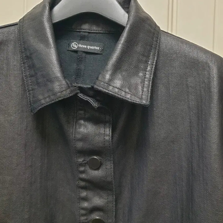 [BUNJANG] Three Quarter Black Button Jacket / 쓰리쿼터 블랙 버튼 자켓