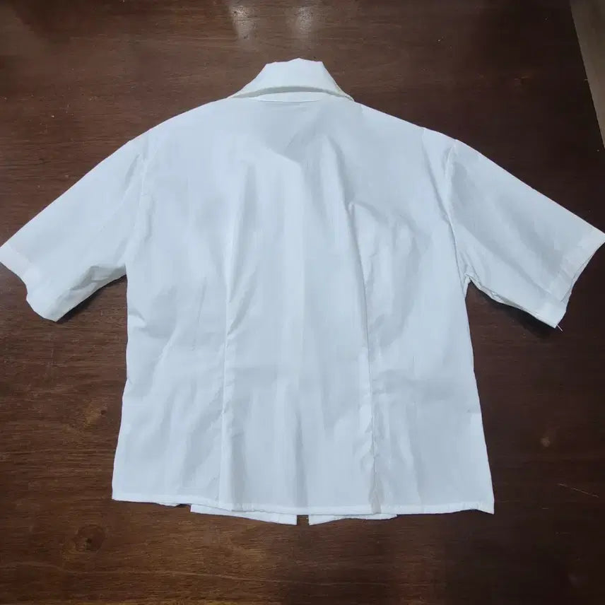 [BUNJANG] White Short Sleeve Pintuck Shirt / 화이트 반팔 핀턱 셔츠